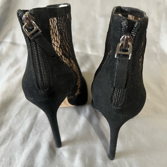 Mesh and lace ankle boots - Picture 5 of 10